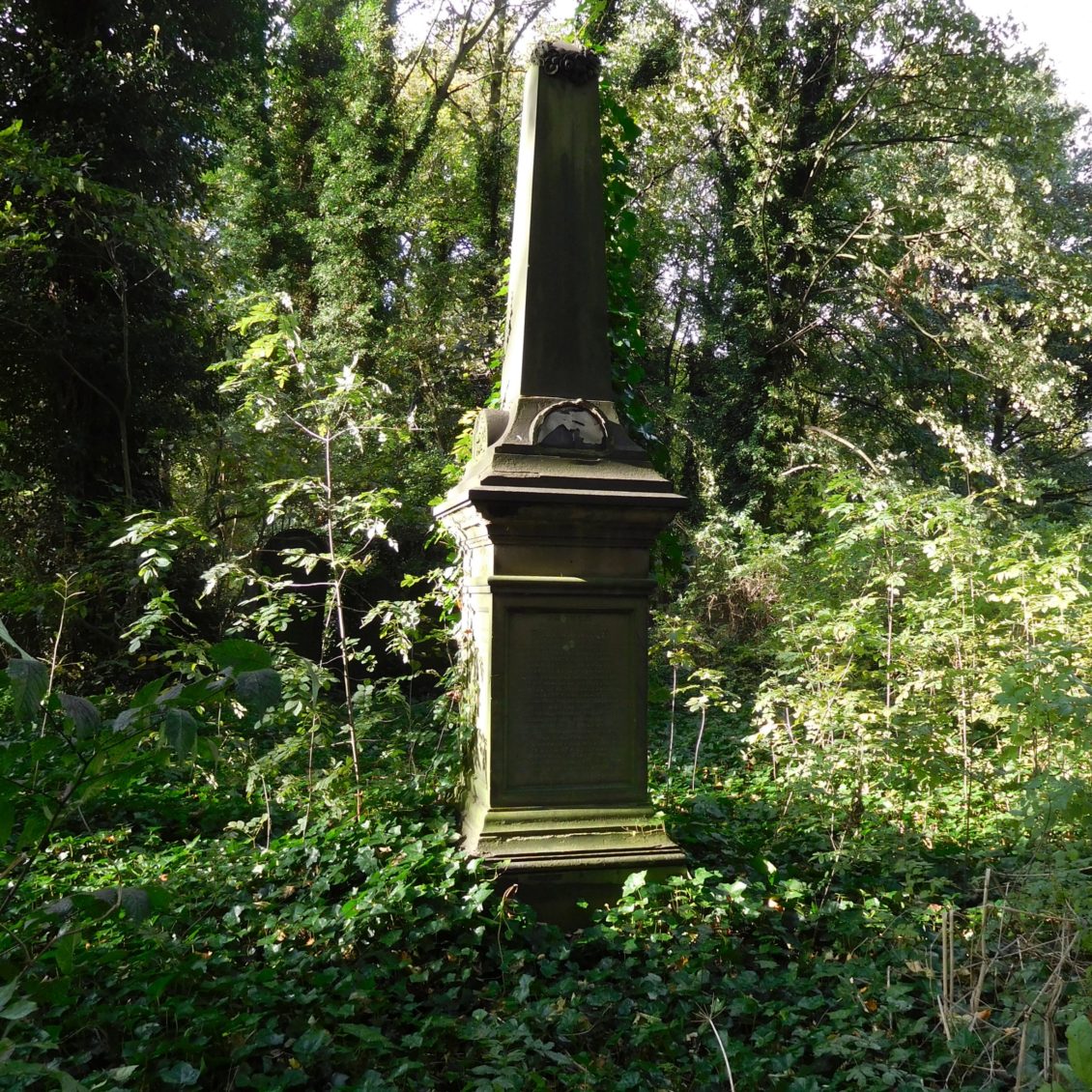 tom wilde monument